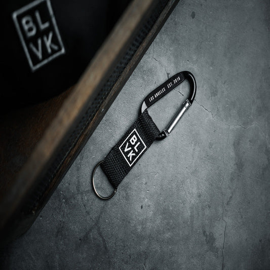 BLVK Carabiner